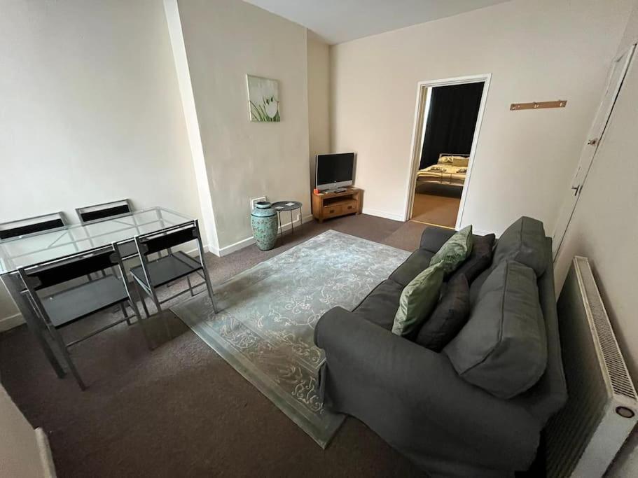 דירות נוטינגהאם Flat 1, 67 Colwick Road Ng2 4Al מראה חיצוני תמונה